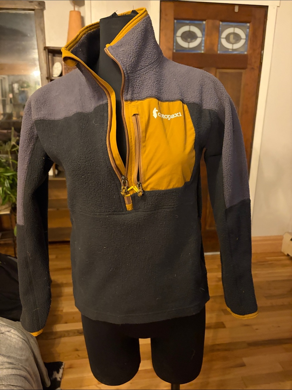 cotopaxi women’s Two-Tone Fleece Quarter-Zip - Mustard & Charcoal
